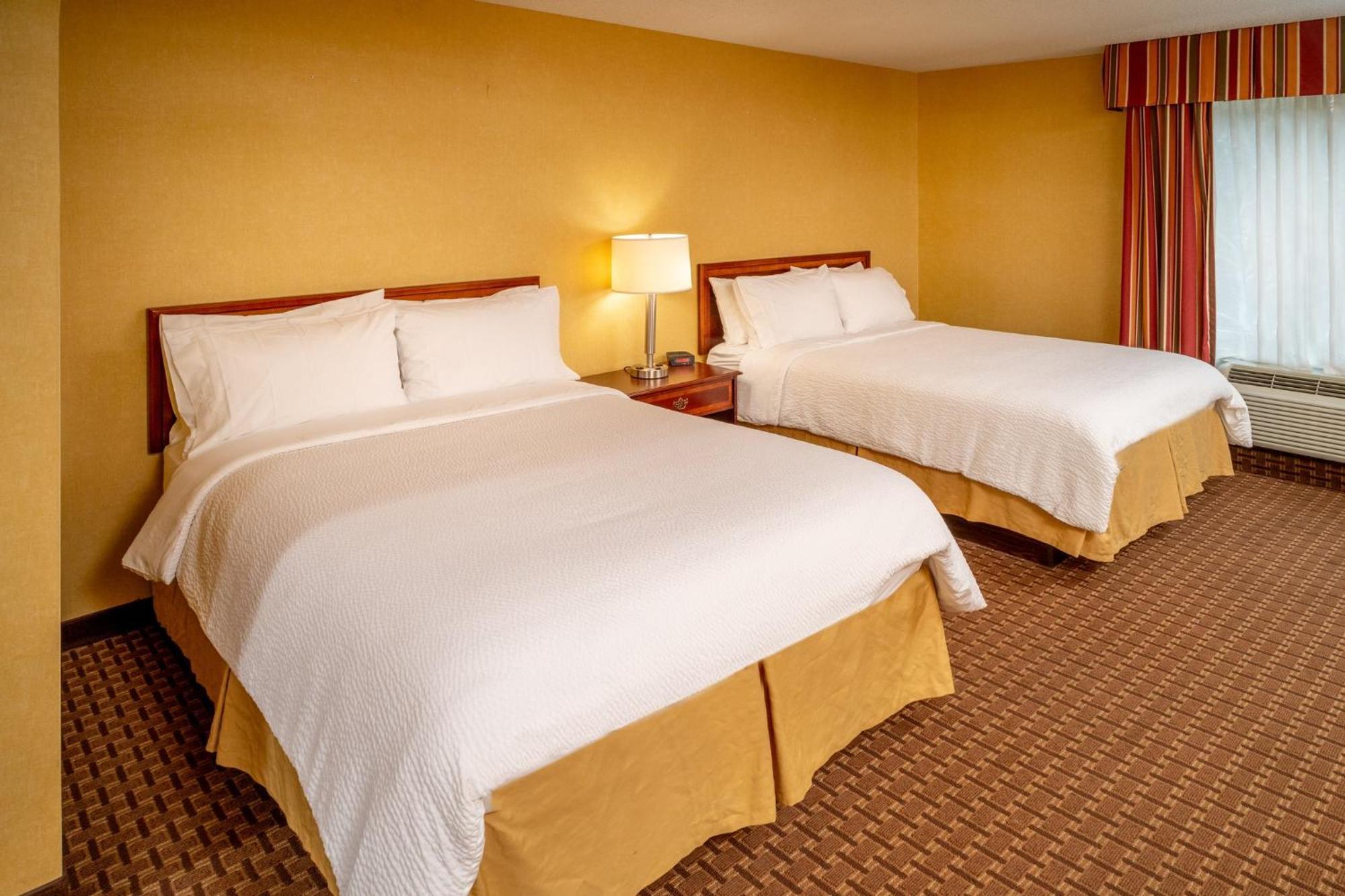 Holiday Inn Express And Suites Hazard By Ihg Eksteriør bilde