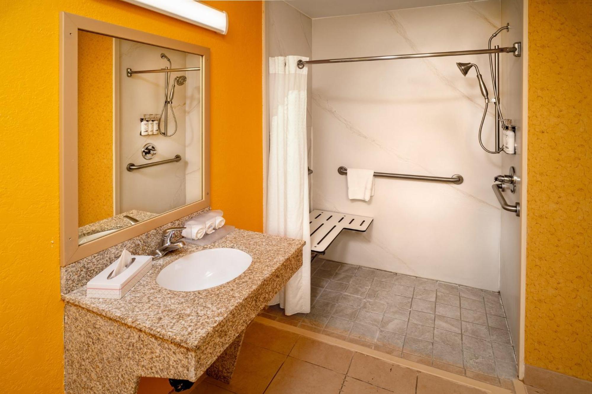 Holiday Inn Express And Suites Hazard By Ihg Eksteriør bilde