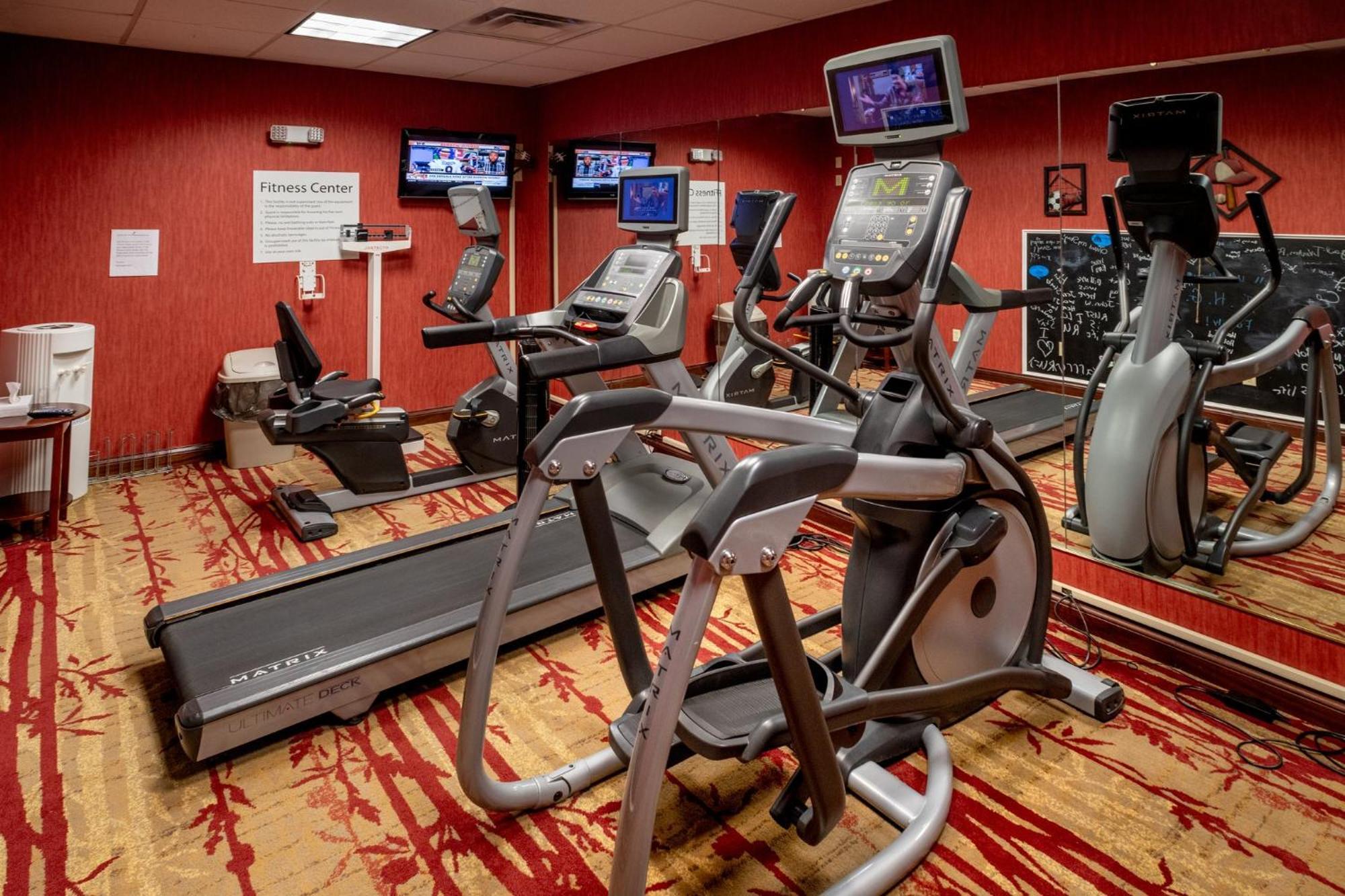 Holiday Inn Express And Suites Hazard By Ihg Eksteriør bilde